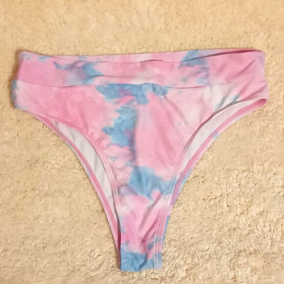 NWOT~ SHEIN White, Pink & Blue Tie Dye Print Halter Tie Bikini Set (Size: Large) - Picture 5 of 10